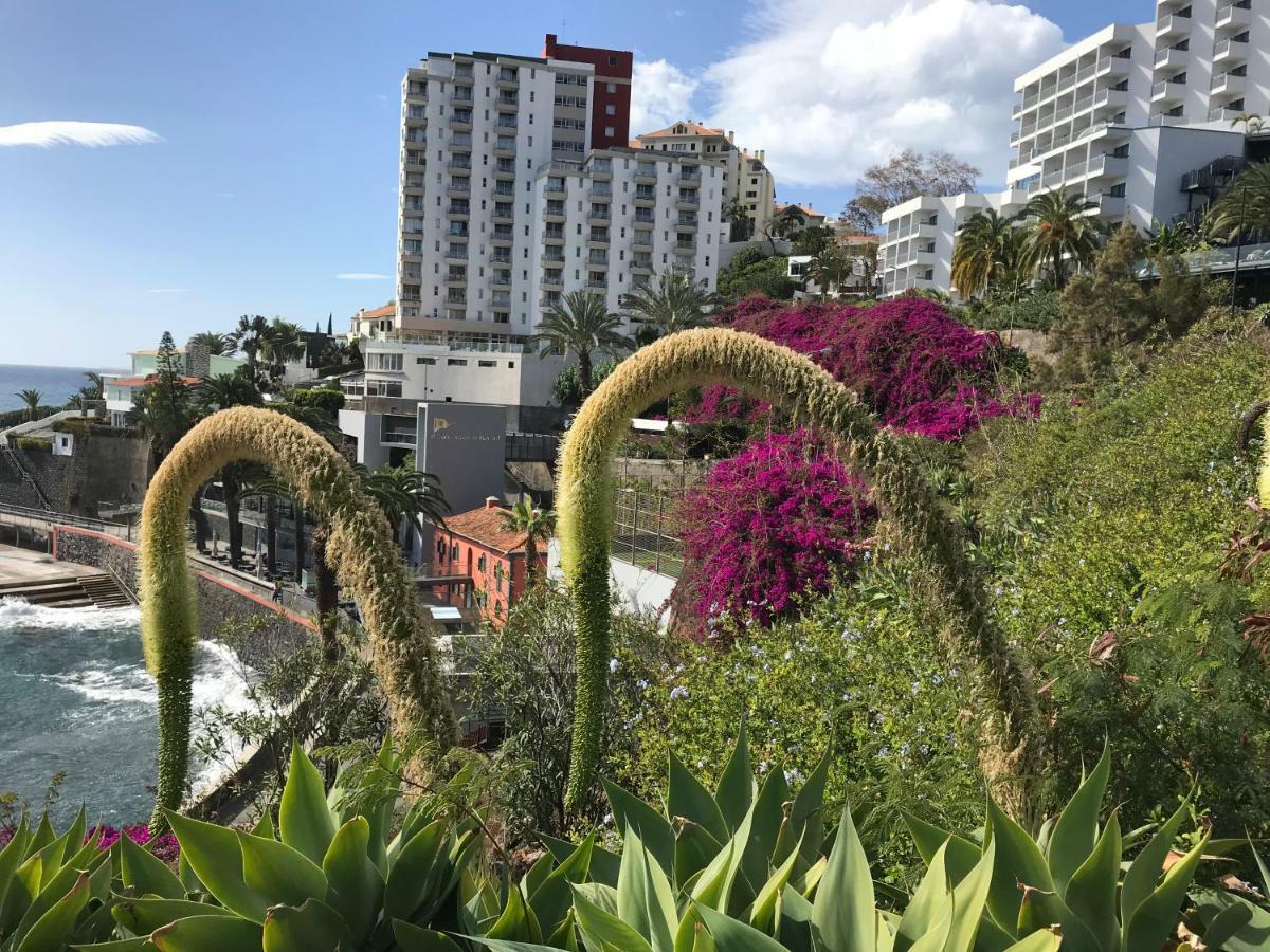 Do Mar Funchal (Madeira)