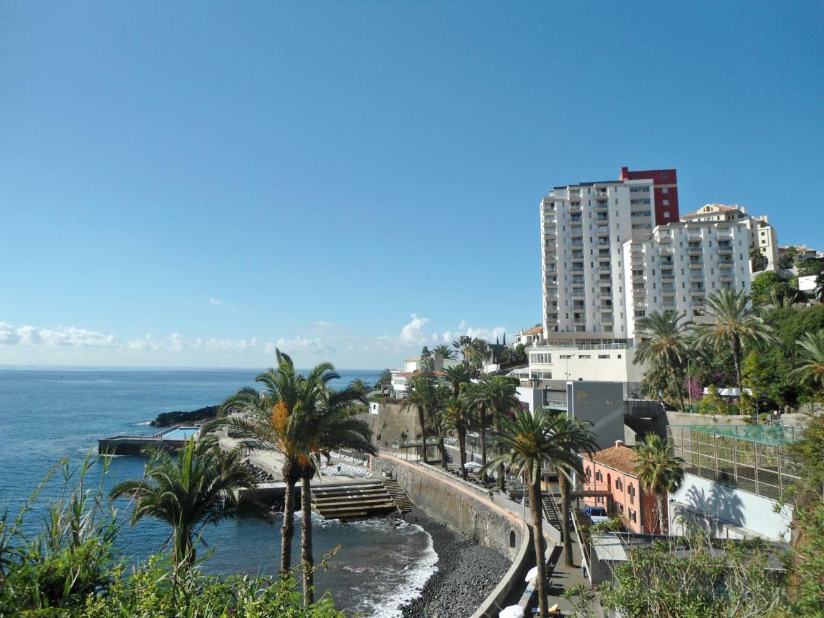 Apartment Sunny By The Sea With A Pool *
