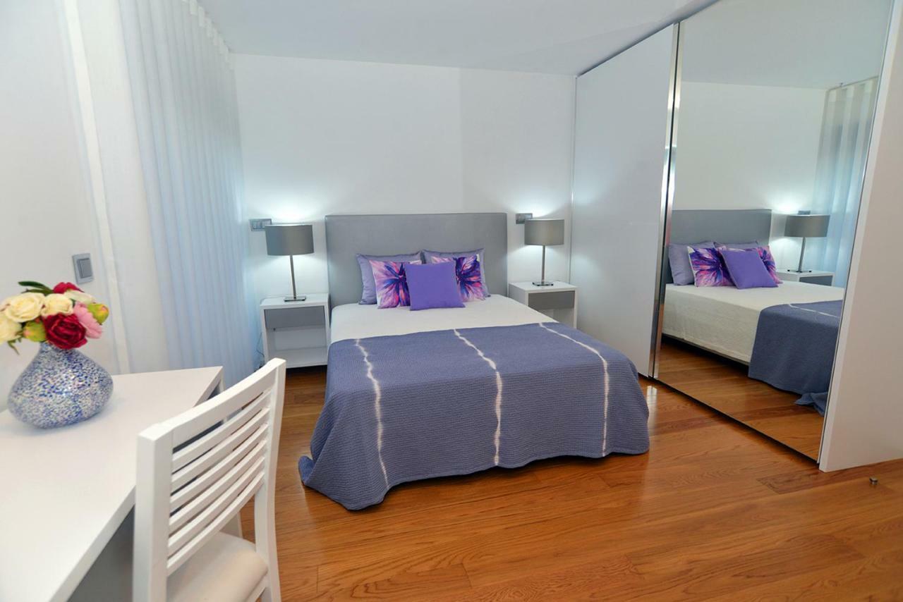 Sec Xxi 12 - 3 Bed Flat Apartment *