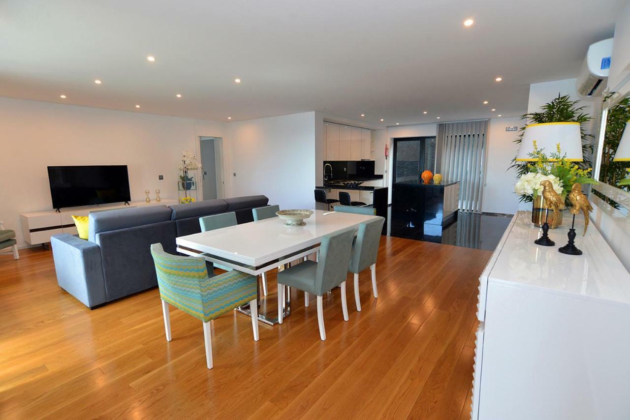 Sec Xxi 12 - 3 Bed Flat Apartment *