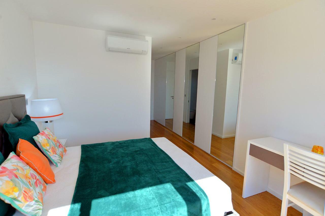 Sec Xxi 12 - 3 Bed Flat Apartment