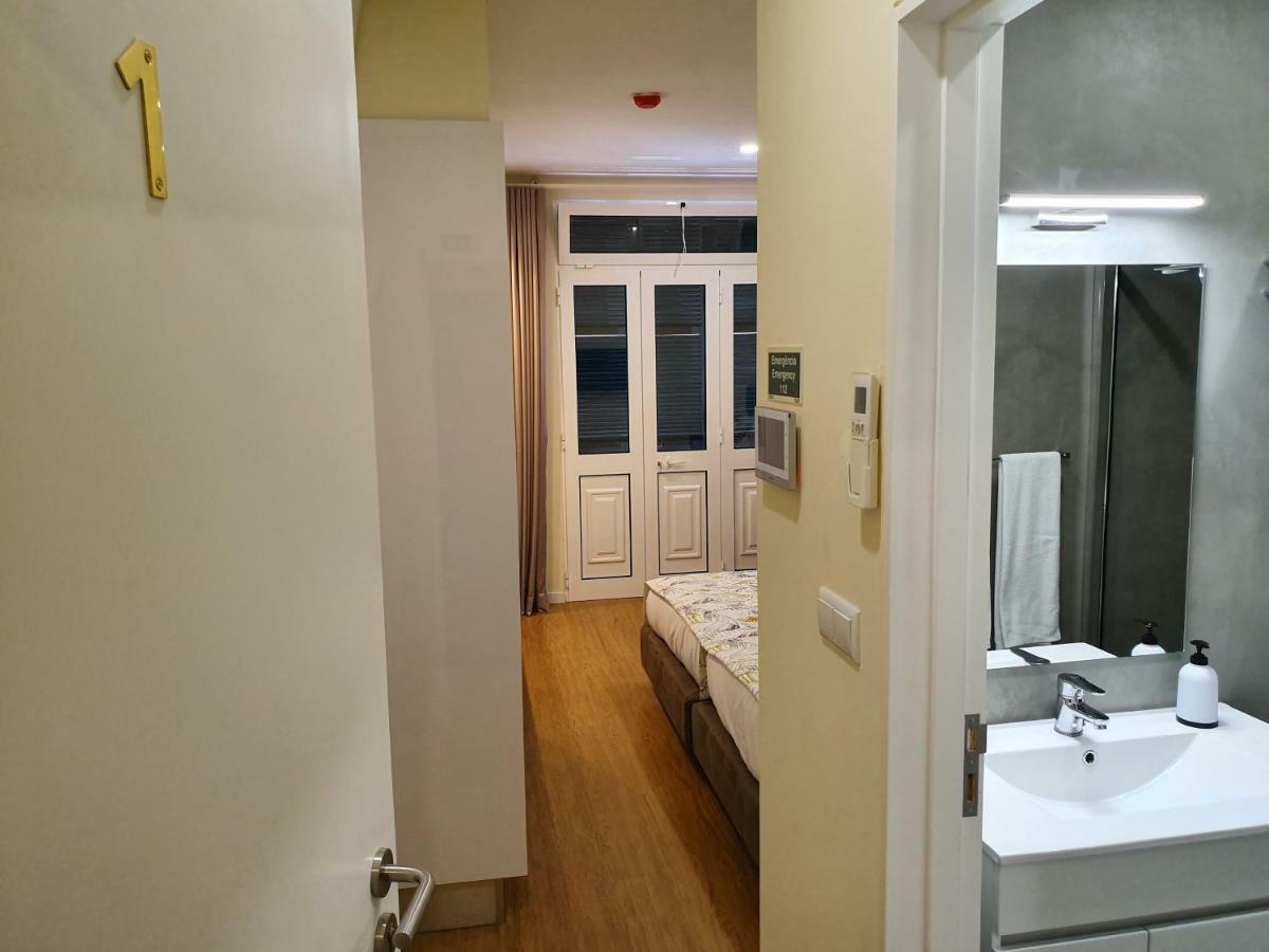 Agnelo Comfort - H V Guest house *