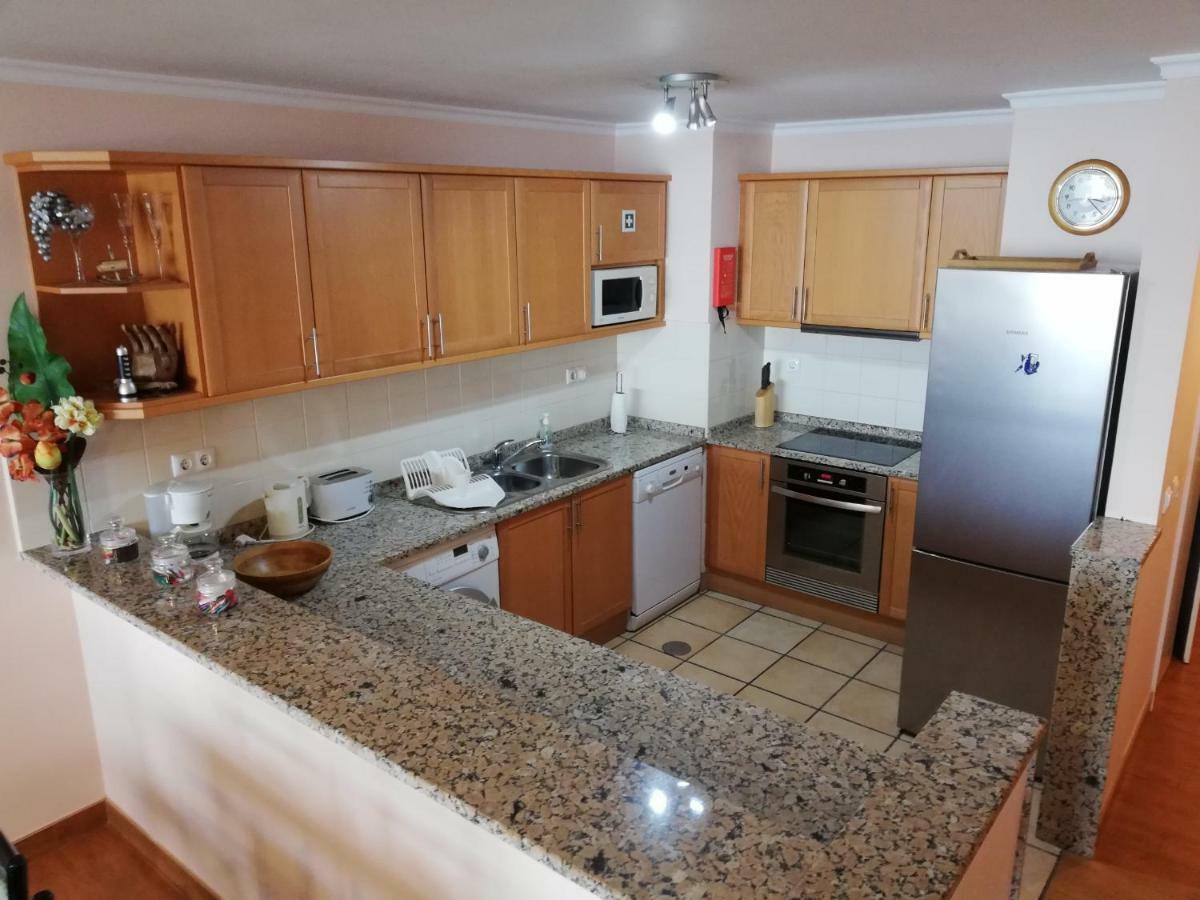 Apartment By The & Pool Funchal (Madeira)