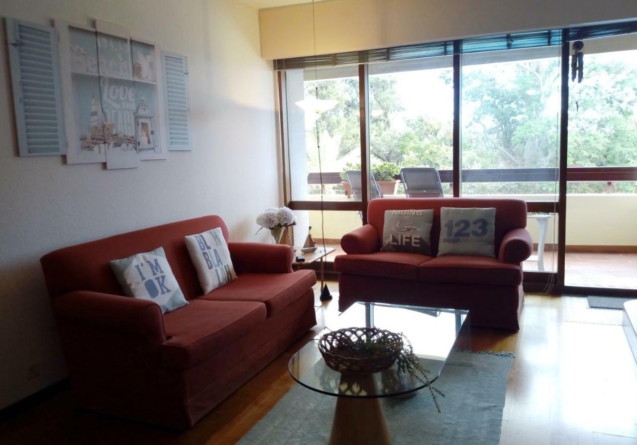 Un Balcon Sur La Apartament Funchal (Madeira)