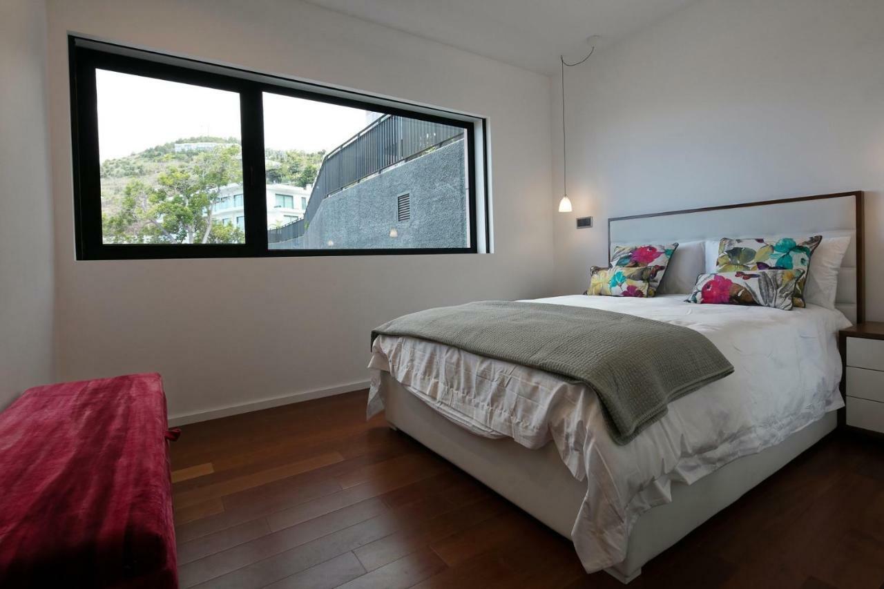 Spacious Luxury With A Great View, Funchal, Free Wifi And Parking Apartment Funchal (Madeira)
