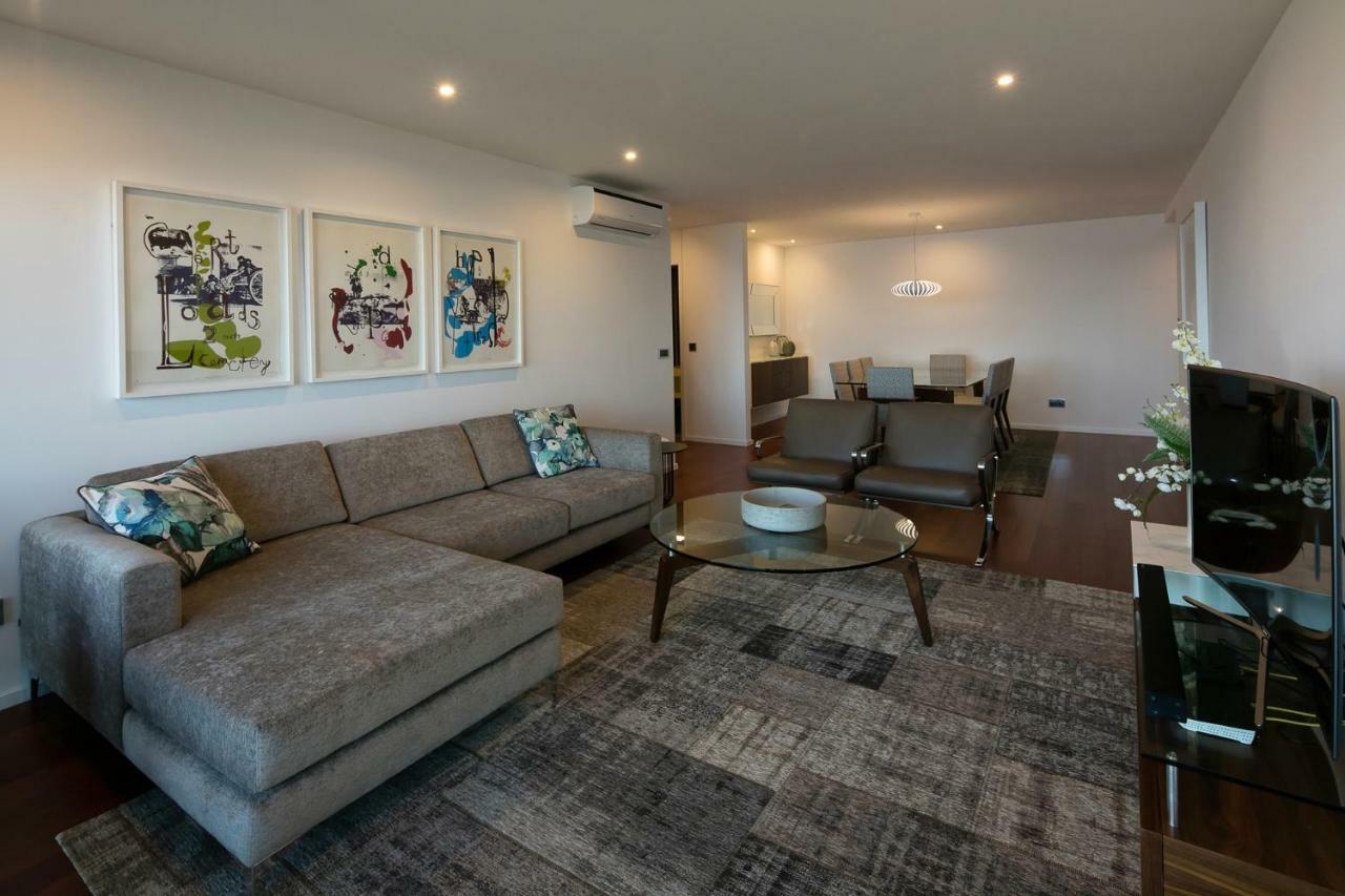Spacious Luxury With A Great View, Funchal, Free Wifi And Parking Apartment *