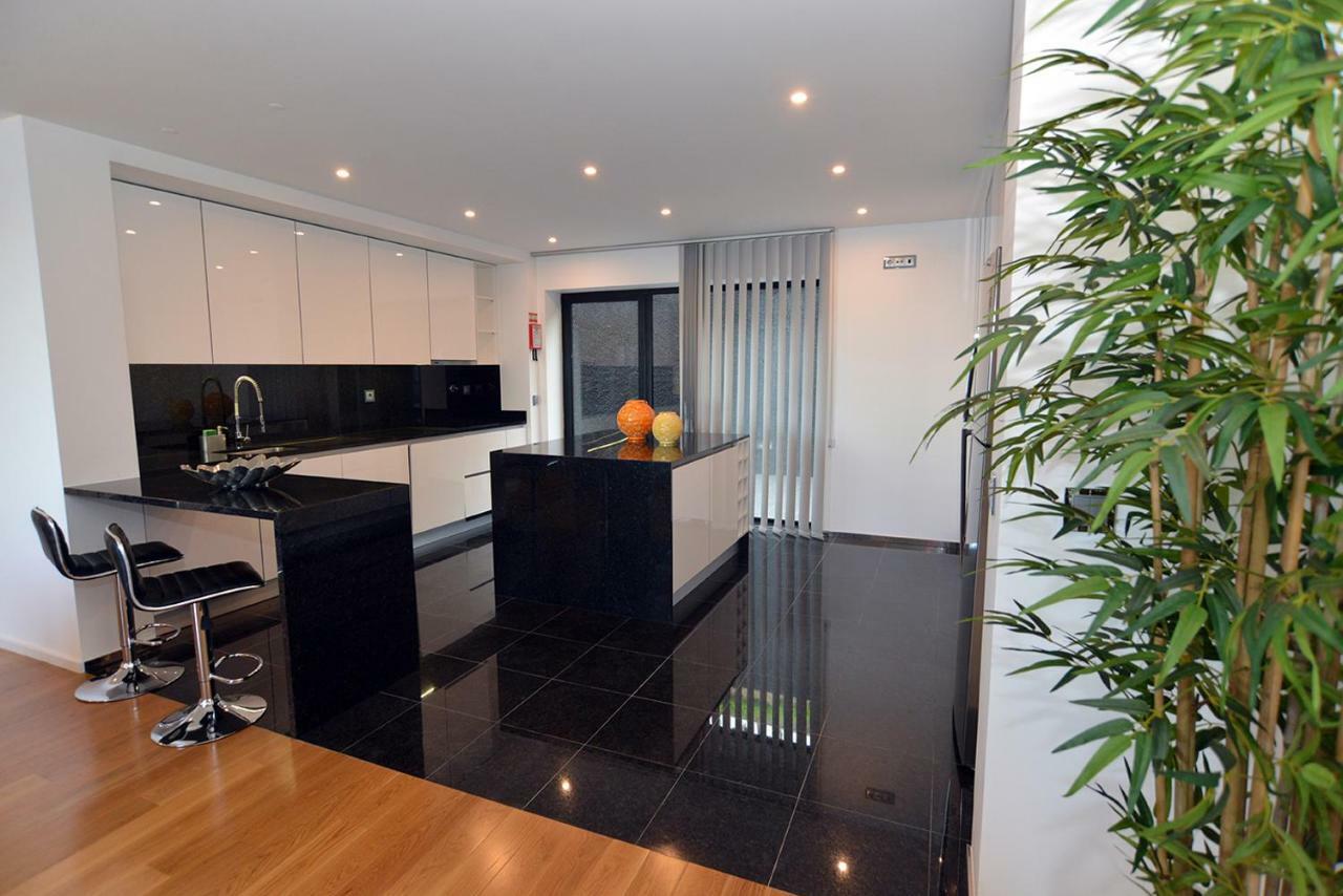 Sec Xxi 12 - 3 Bed Flat Funchal (Madeira)