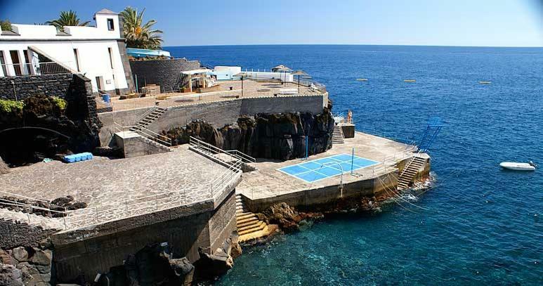 Rodrigues * Funchal (Madeira)