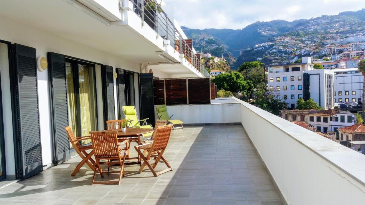 Floor In Center * Funchal (Madeira)