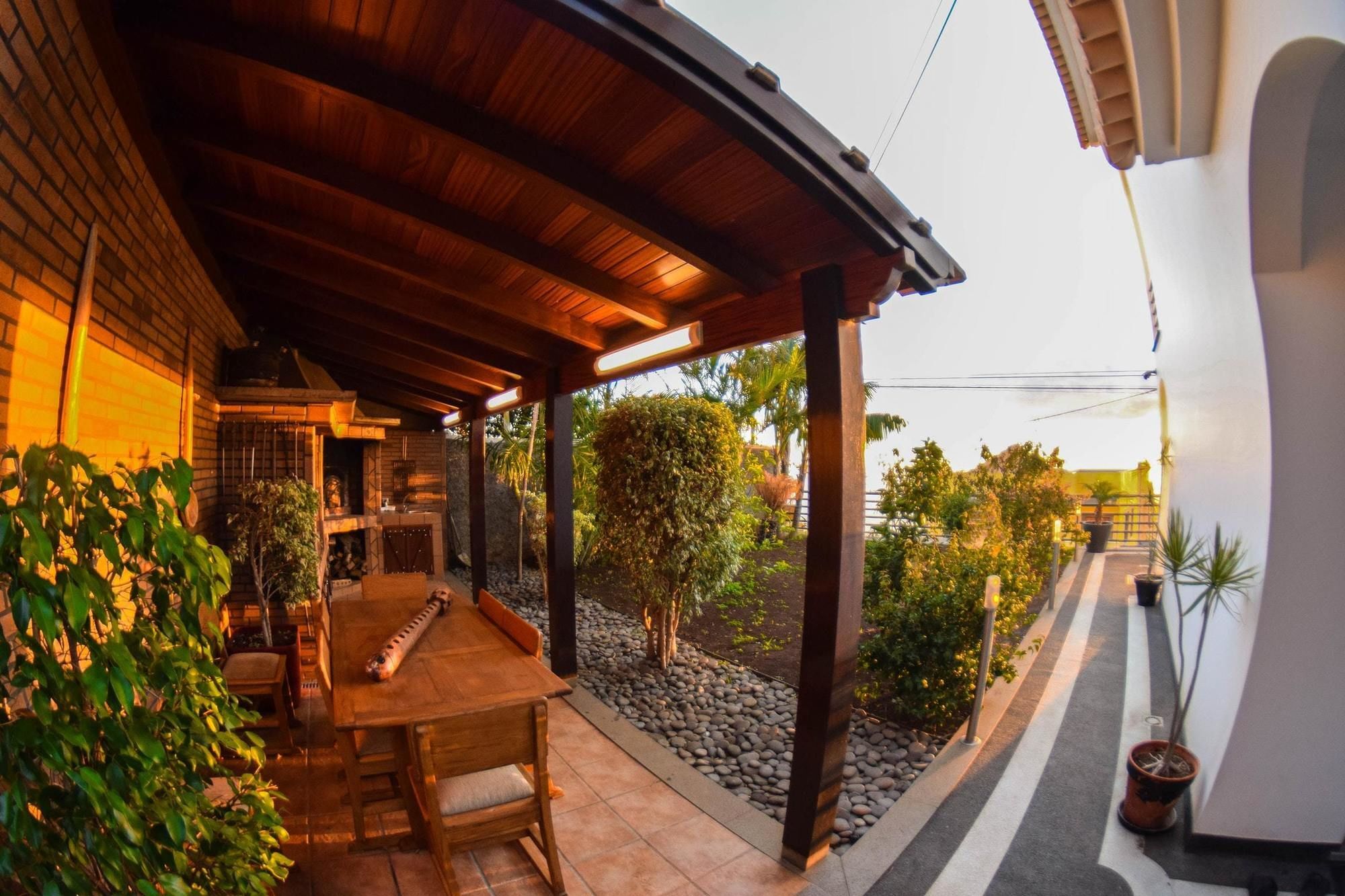 With 3 Bedrooms In With Wonderful Sea View Private Poo Villa Funchal (Madeira)
