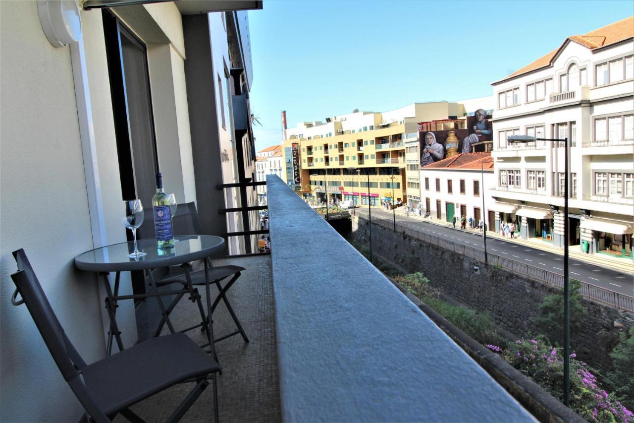 Vista Vieira Apartment *