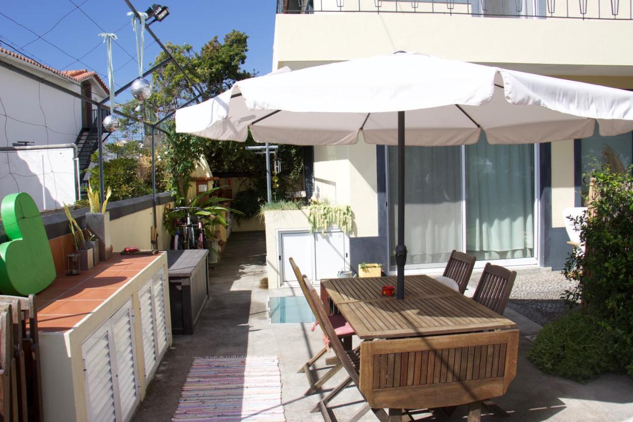 Apartment Mango Tree House *