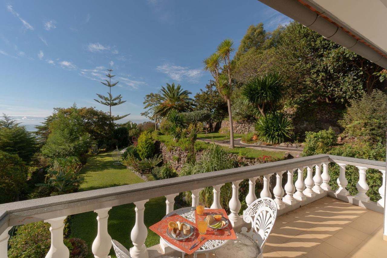 Villa Pool With Botanical Garden *