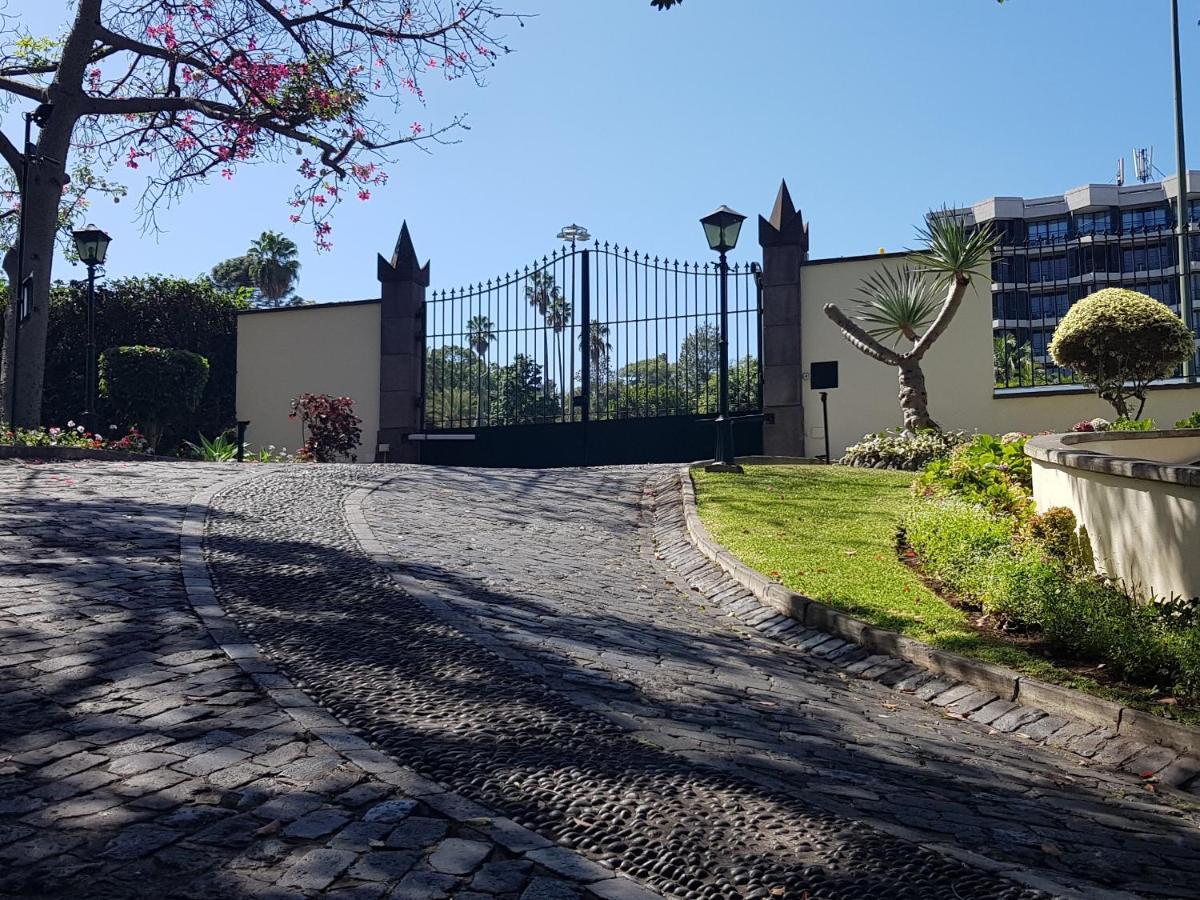 Reids Gardens Luxury Flat In Madeira Island *