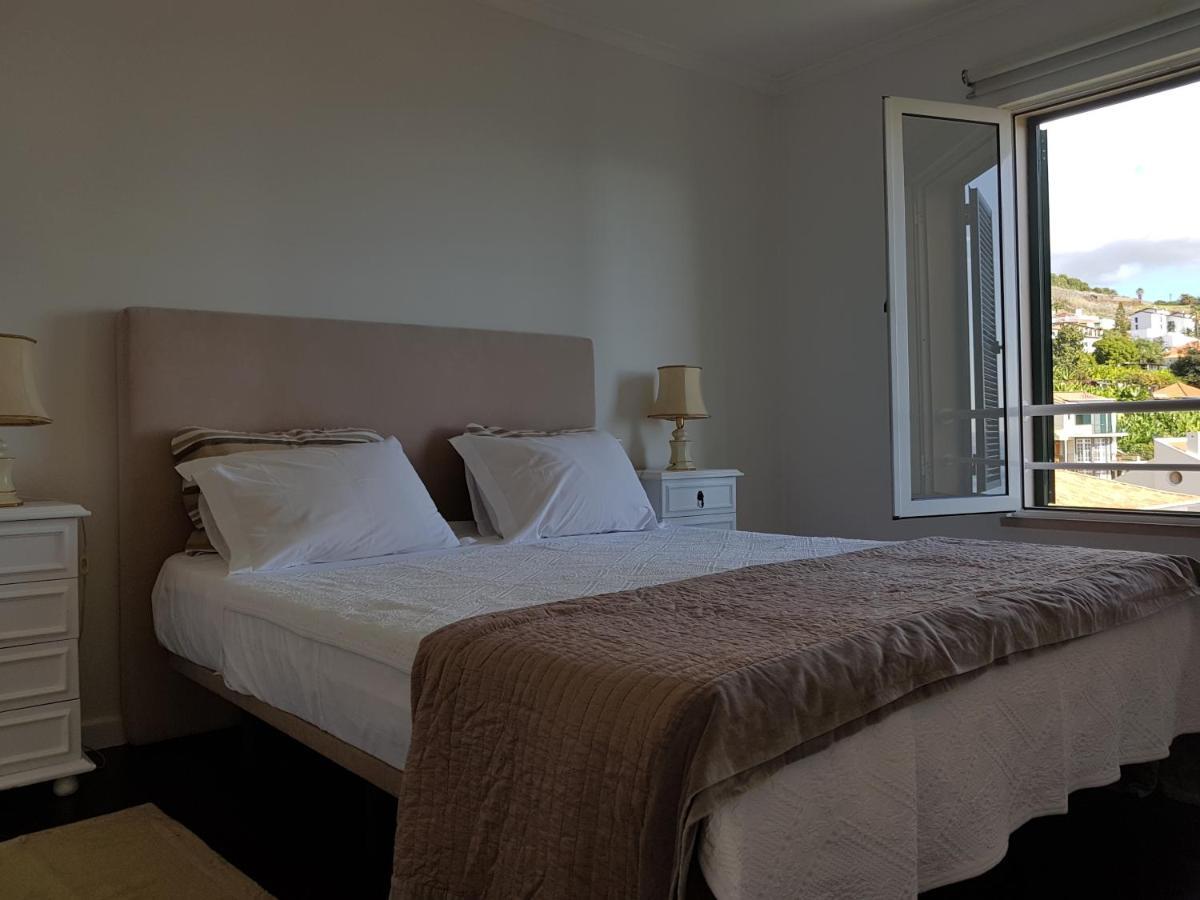 The Sunrise Of Your Dreams With Total Ocean View With New Modern Kitchens * Funchal (Madeira)