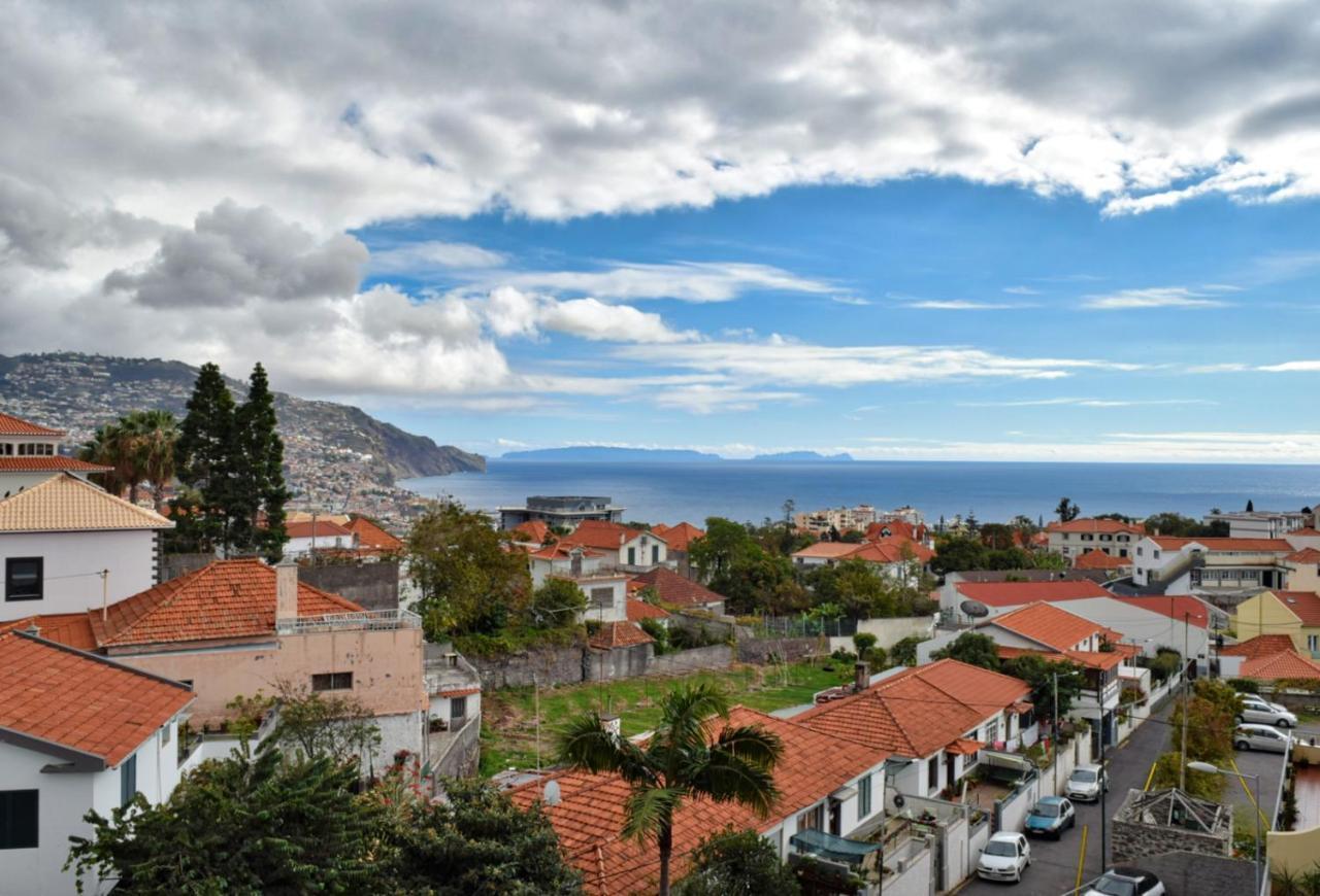 Perola, A In Madeira Apartament *