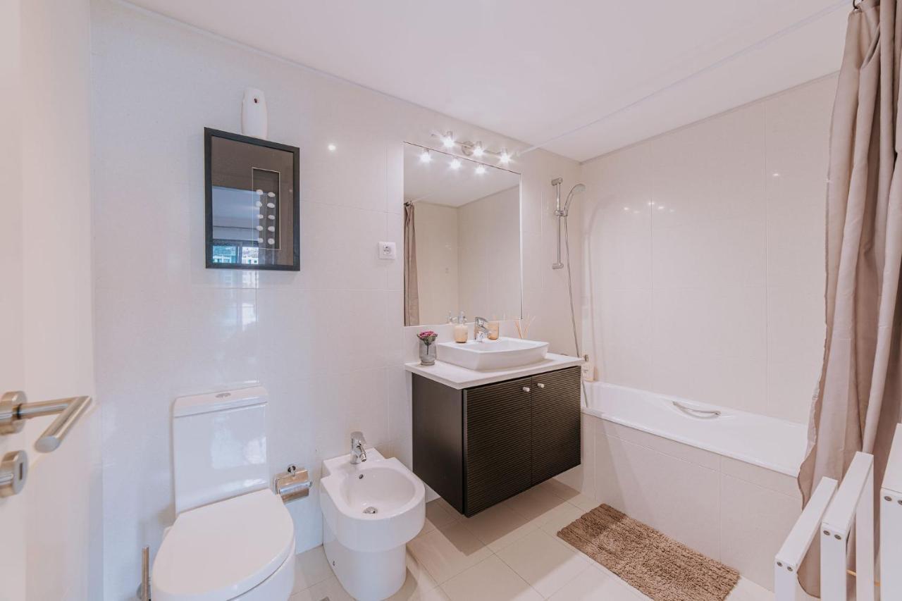 Cozy T2 With Ocean View Căn hộ *