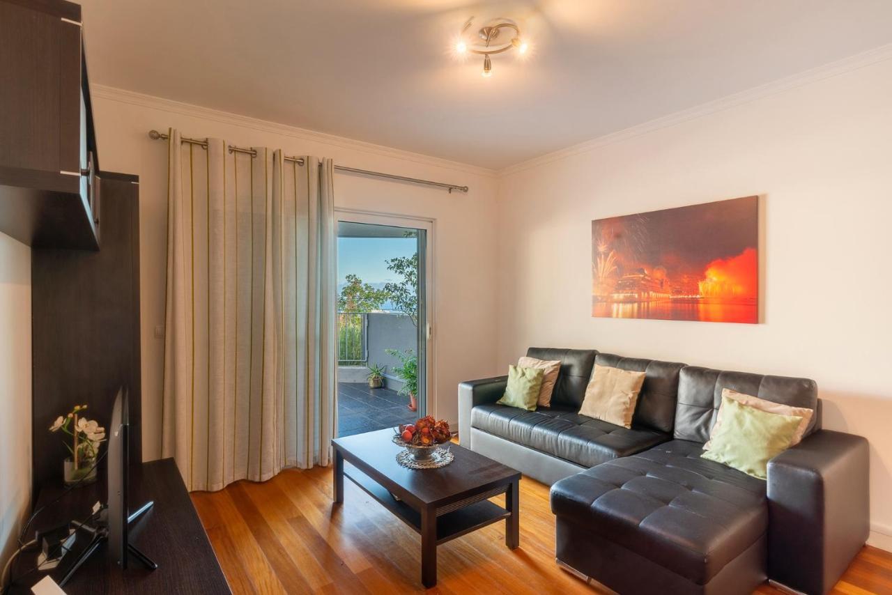 Virtudes Ocean View With Pool By Hr Madeira Funchal (Madeira)