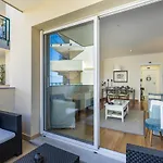 Atlantic Ocean View Apartment