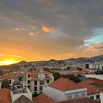 Flh Funchal A Quinta Do Conde Suites