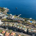Oceanside Terrace Apartment By Holiday Rental Madeira