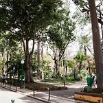 Central Funchal Apartment - Garden - Free Parking & Ac