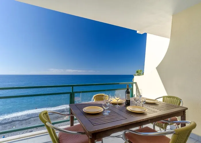 La Ocean View Apartment