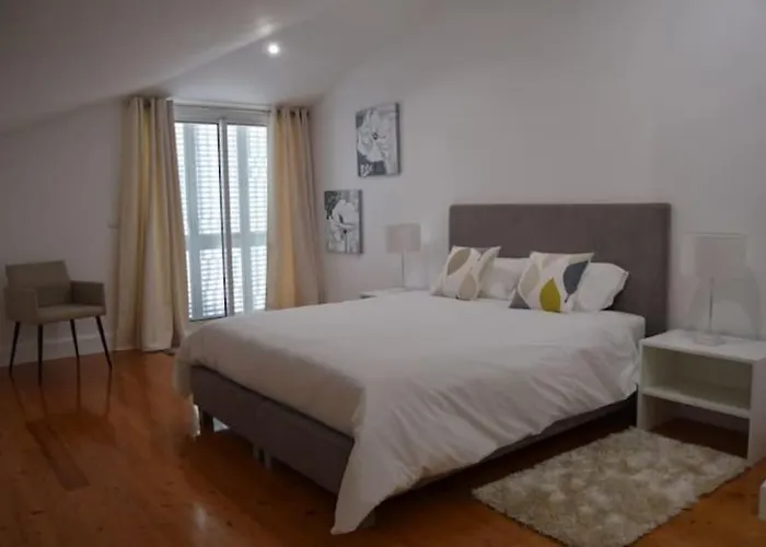 Centre Funchal Top Floor Terrace & Large Balconies