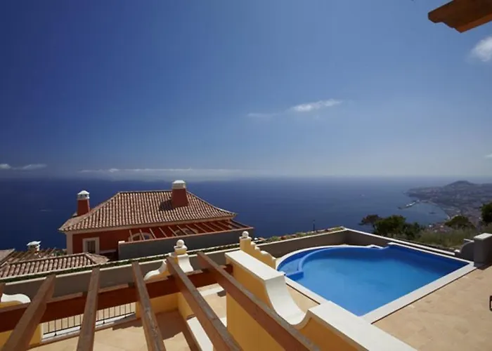 Palheiro Village Luxury Villas And Apartments