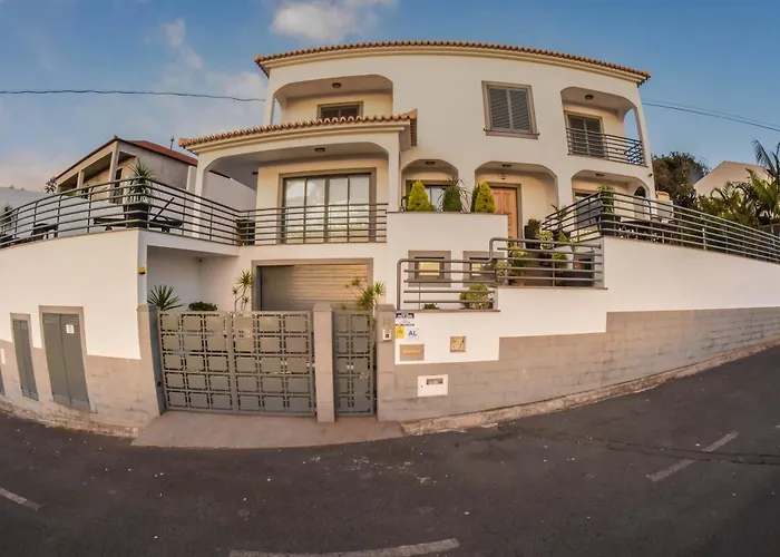 Villa With 3 Bedrooms In Funchal With Wonderful Sea View Private Poo