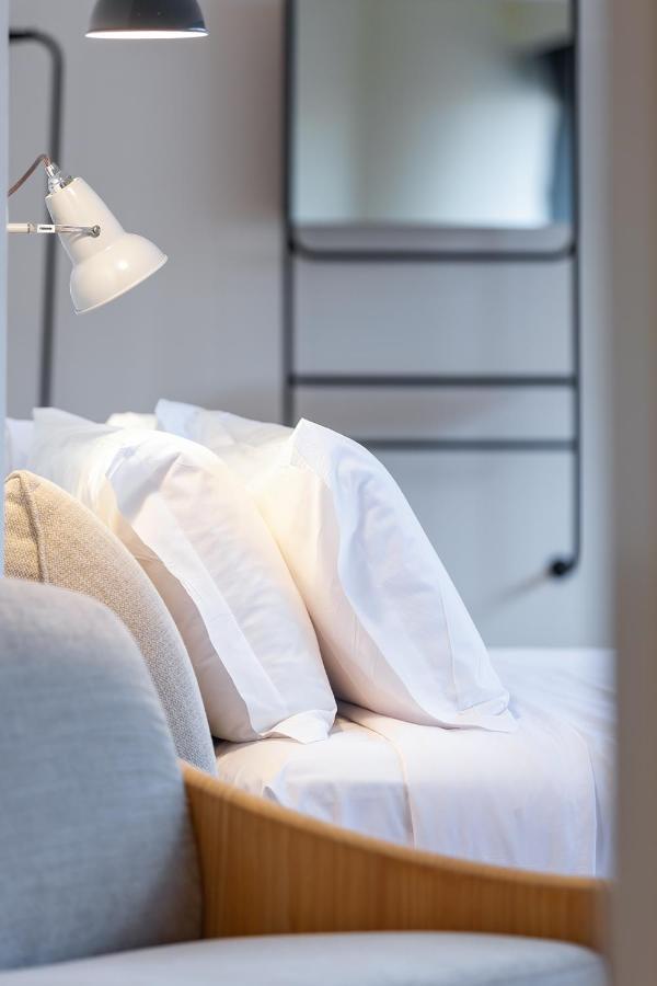 Hotel Three House 4*