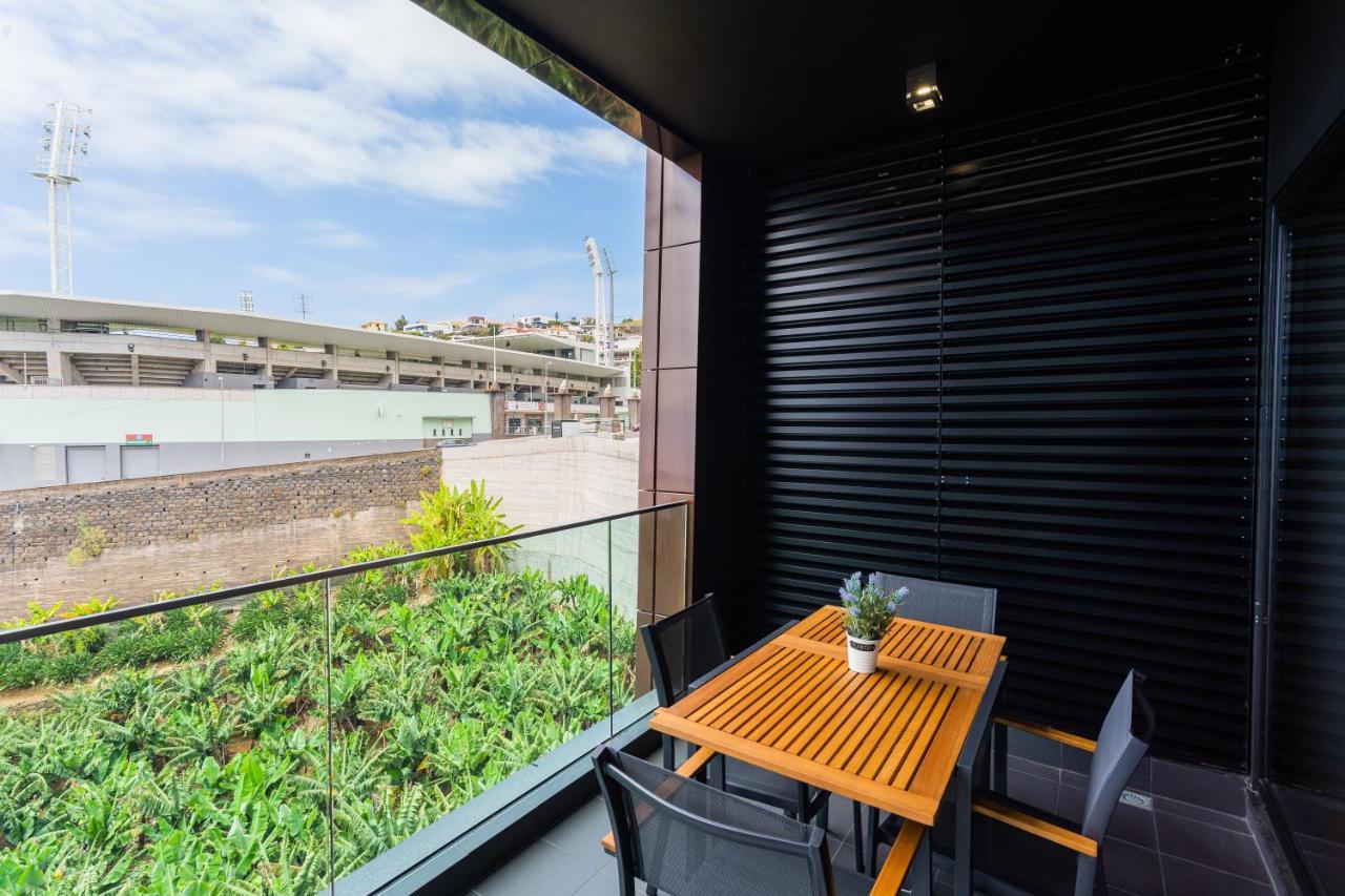 Flh Balcony Flat With Pool