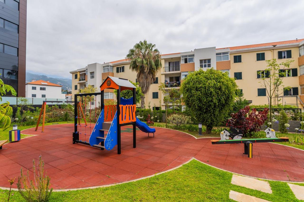 Apartment Flh Balcony Flat With Pool