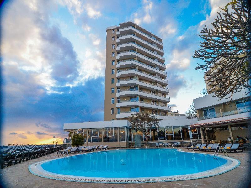 Charming With Pool Apartment Funchal (Madeira)