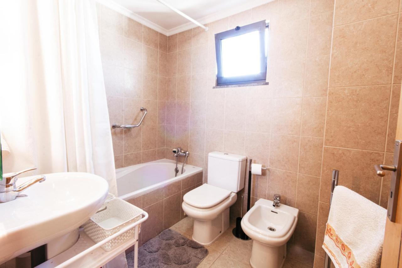 Lulina Two Bedroom By Alma Apartment