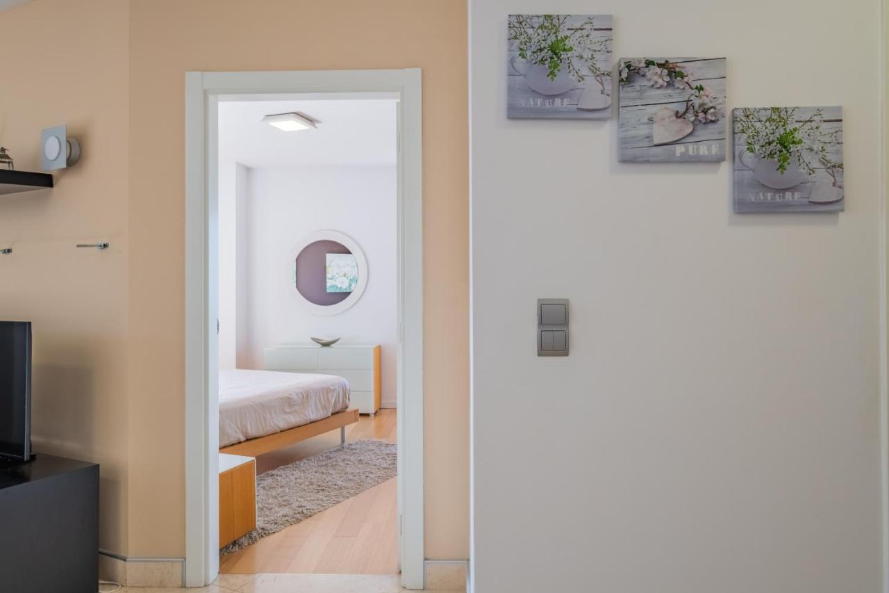 Modern Next To Forum Shopping, Near The Sea, Free Parking And Wifi *