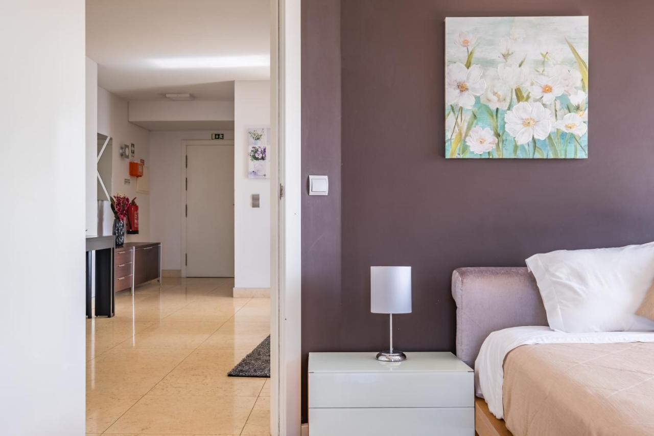 Modern Next To Forum Shopping, Near The Sea, Free Parking And Wifi Funchal (Madeira)