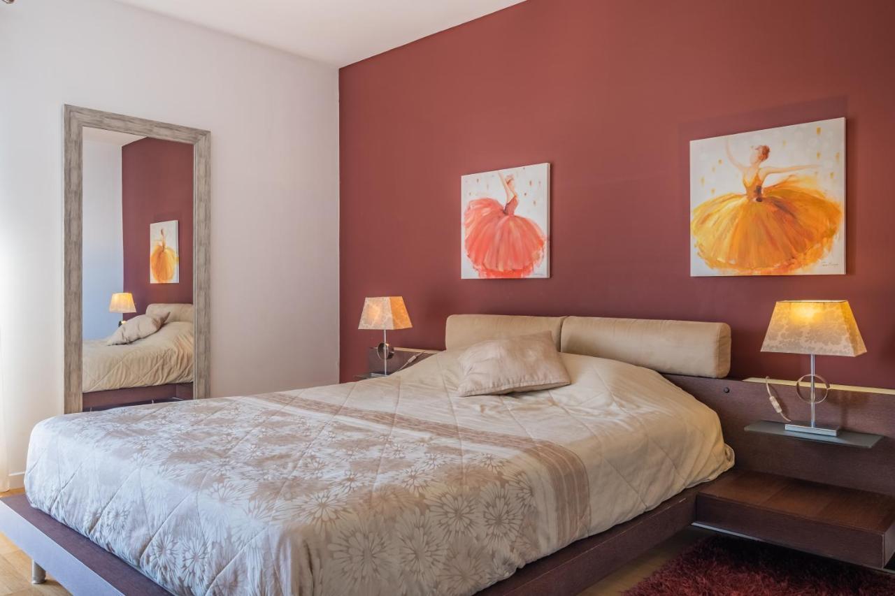 Apartment Modern Next To Forum Shopping, Near The Sea, Free Parking And Wifi