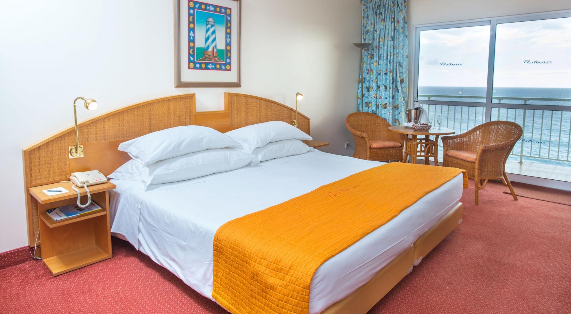 Pestana Ocean Bay Hotel 4*