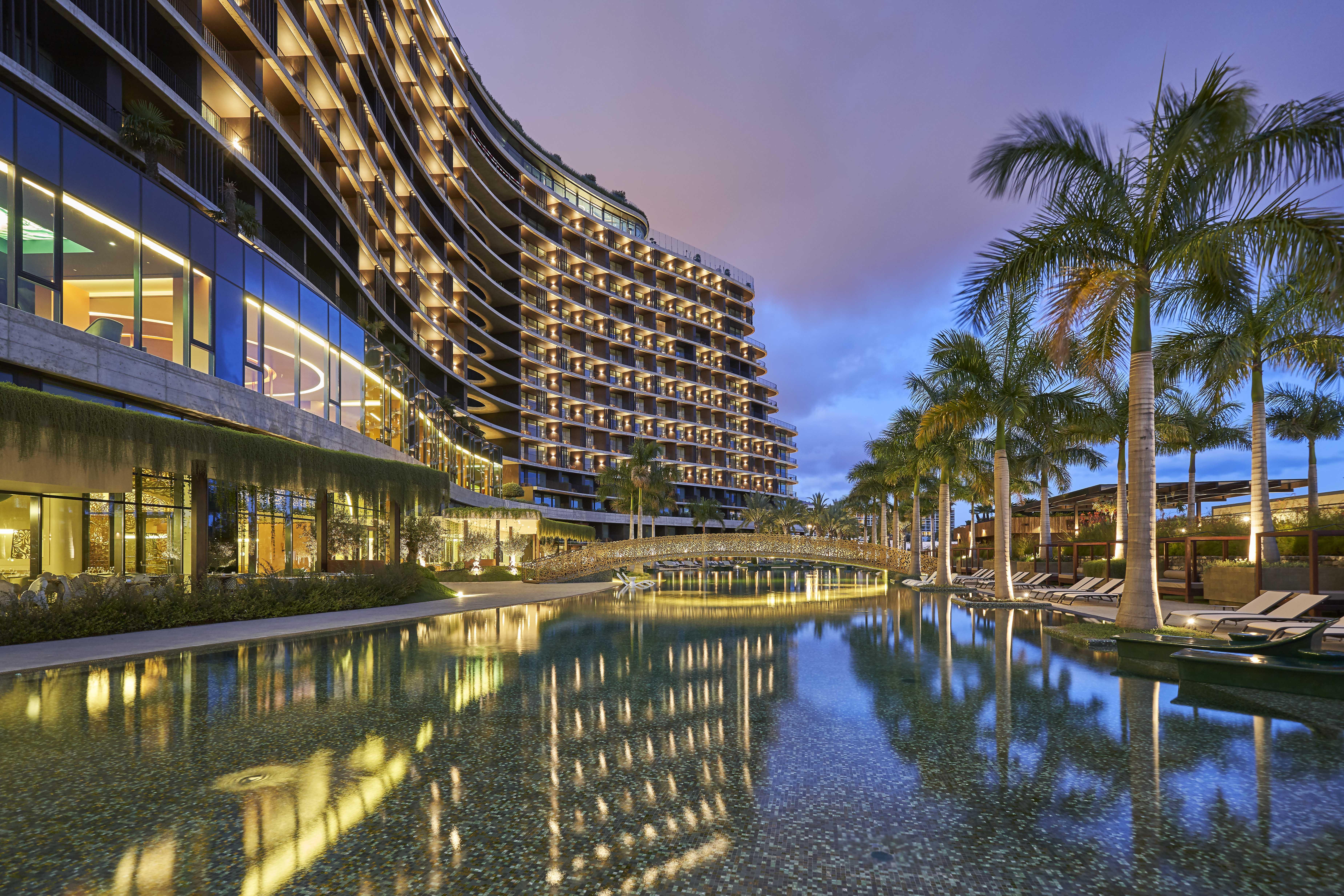 Khách sạn Savoy Palace - The Leading Of The World - Savoy Signature 5*