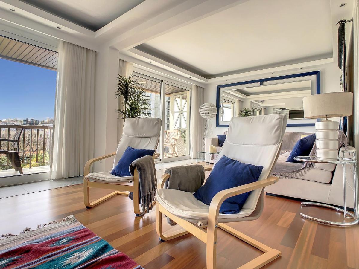 Private Sunset Terrace & Ocean Cliff Pool Garden At Designer Apt By Lovelystay *
