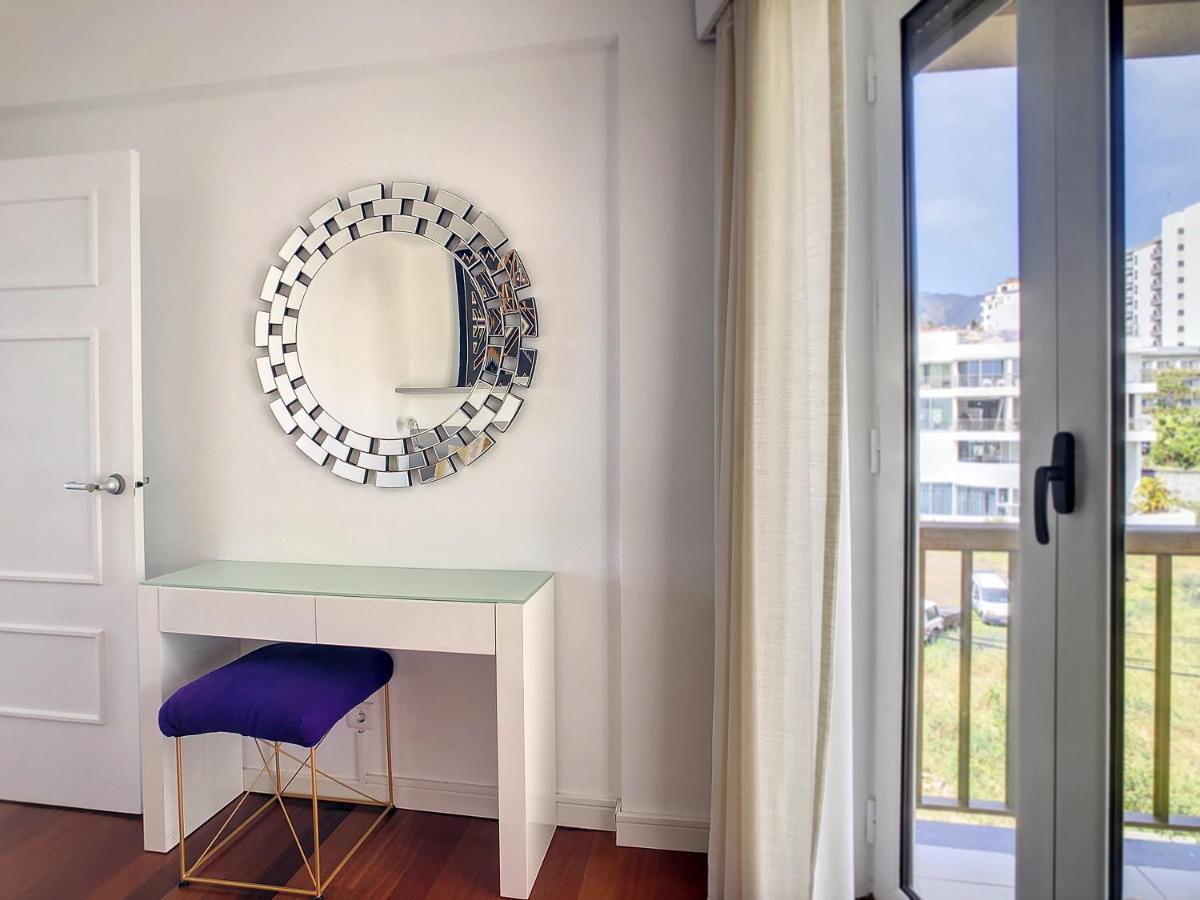 Private Sunset Terrace & Ocean Cliff Pool Garden At Designer Apt By Lovelystay Apartment *