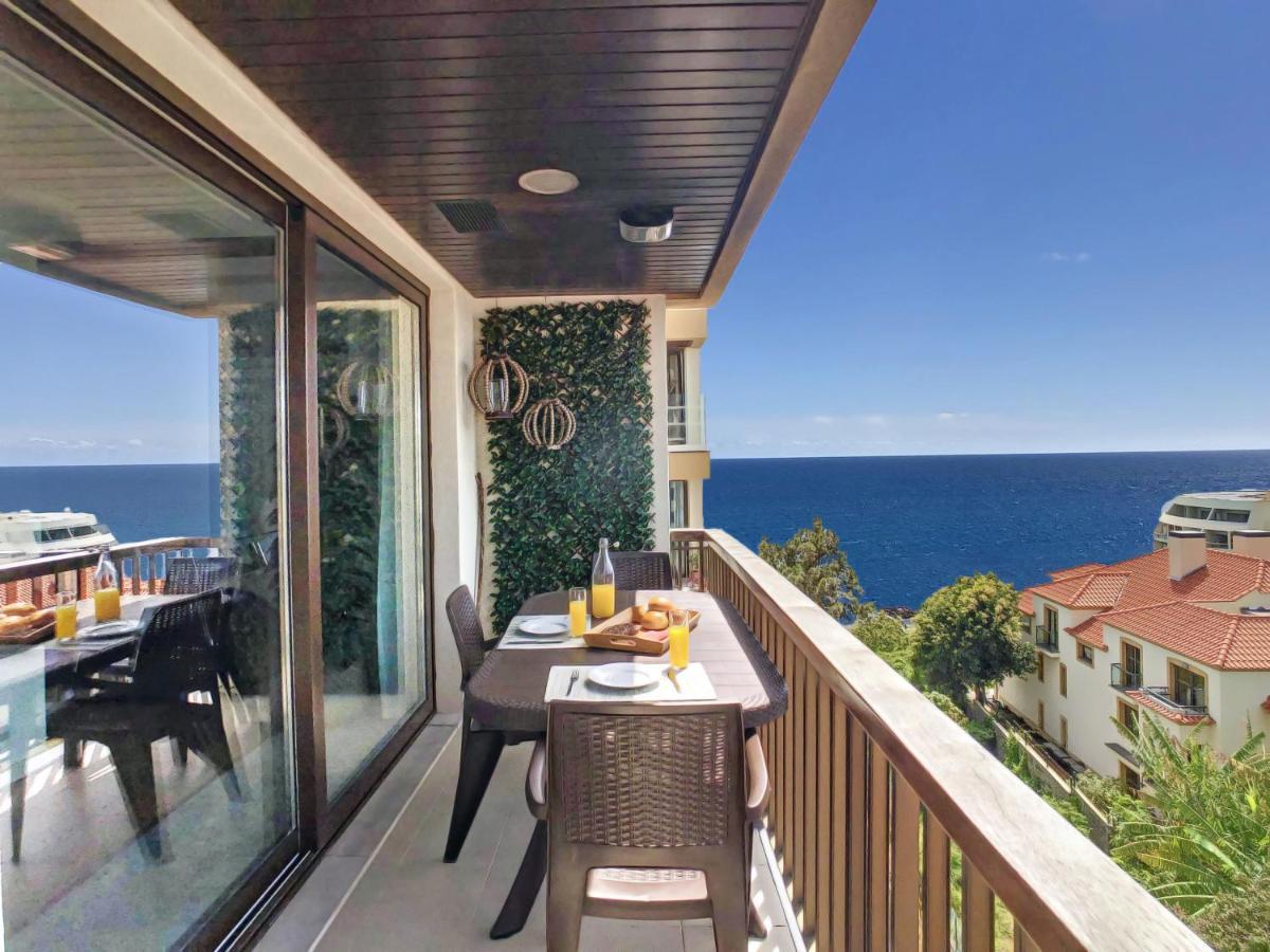 Private Sunset Terrace & Ocean Cliff Pool Garden At Designer Apt By Lovelystay Apartment