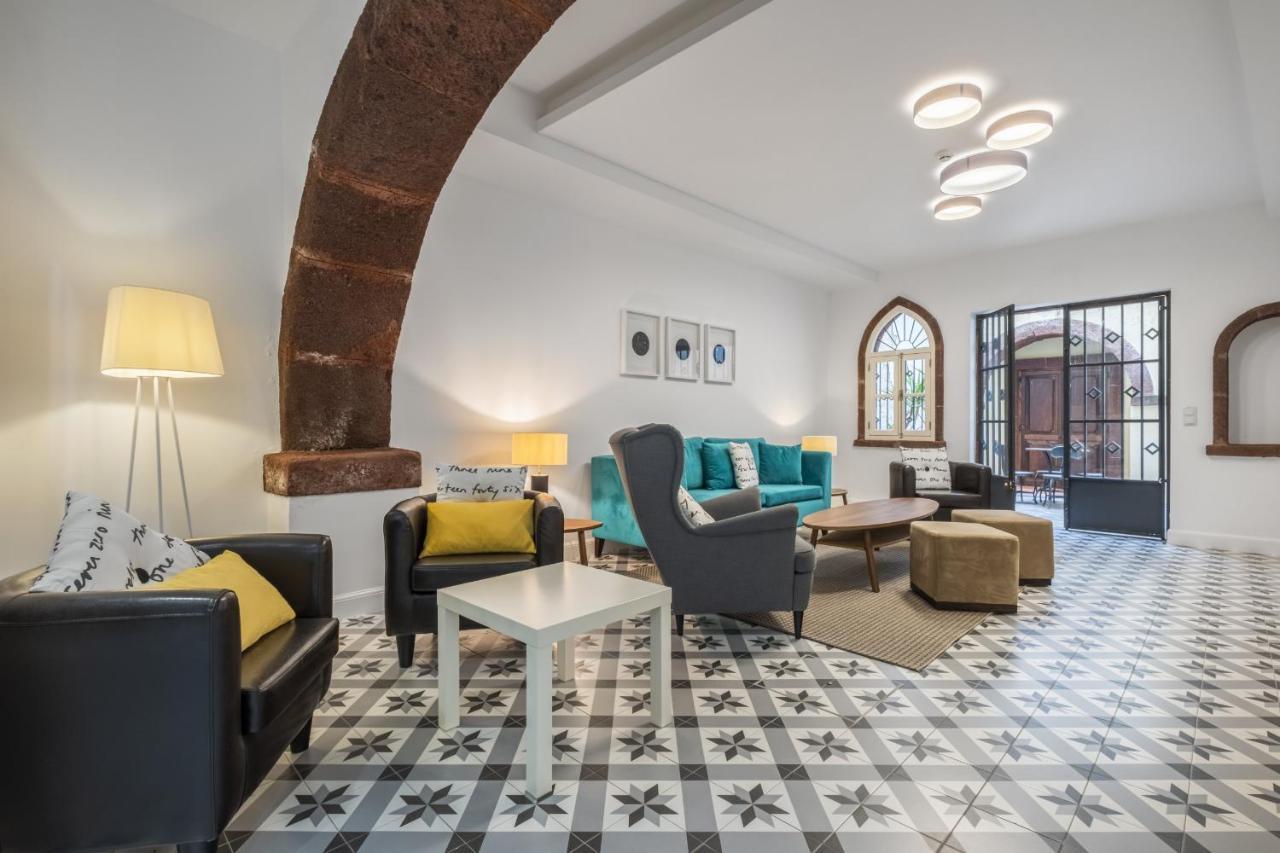 Apartment By Homing