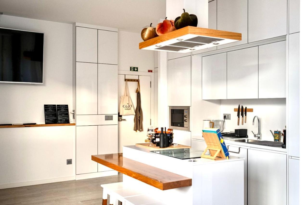 Cristalia,roof Terrace In Center, Garage, Netflix 75inch Tv Apartment