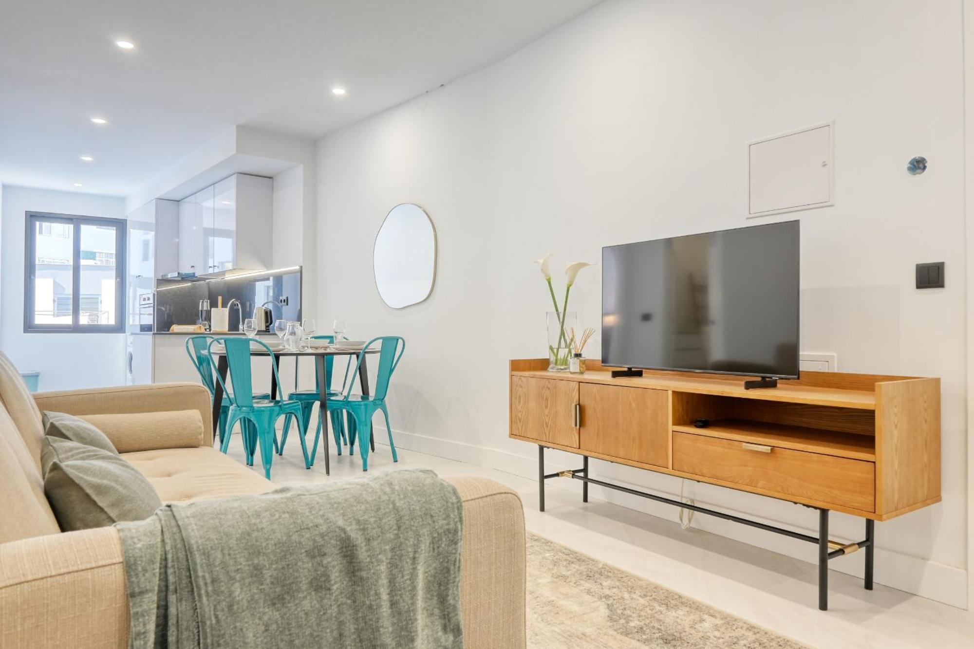 Beco Santa Emilia 2g, A In Madeira Apartment *