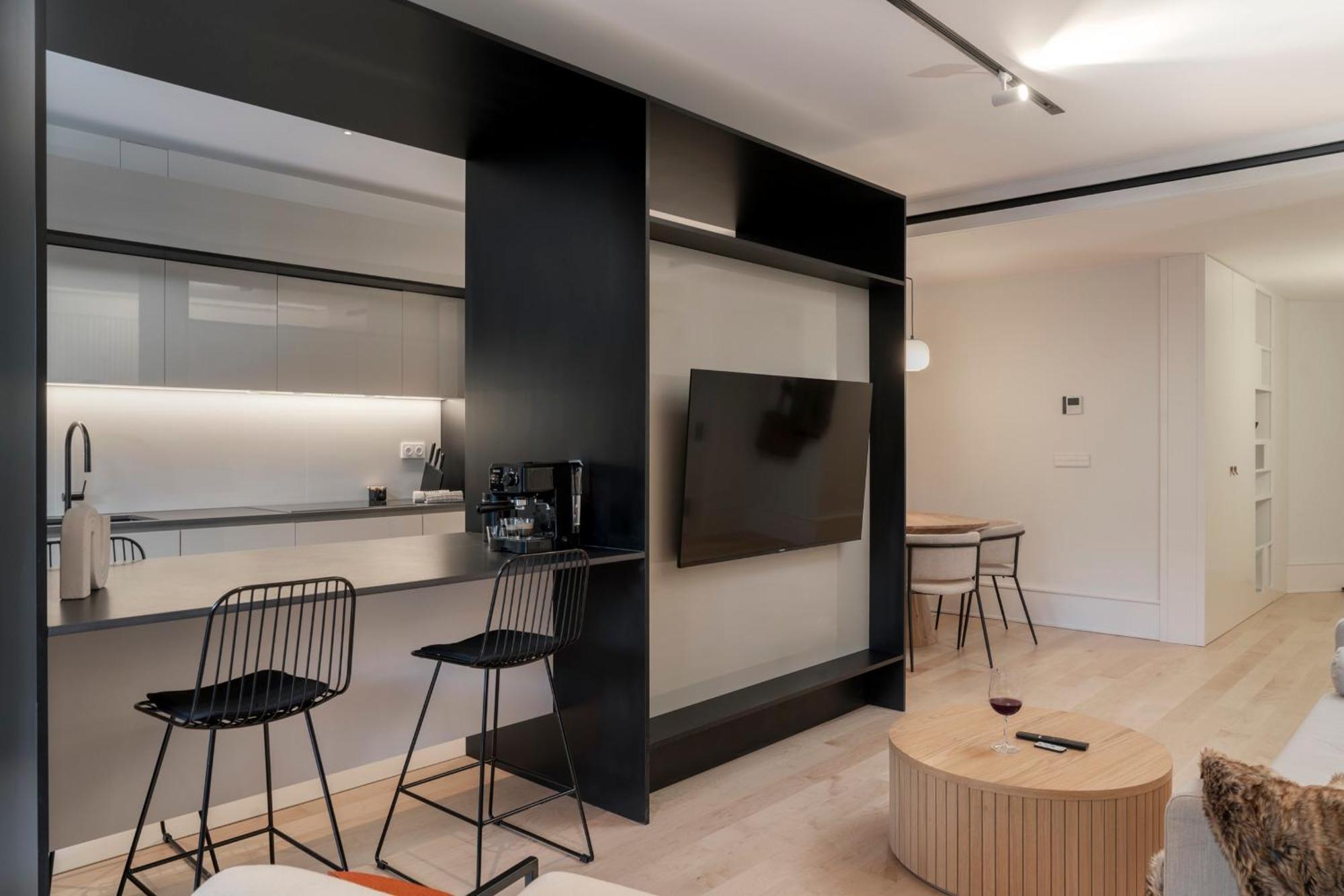 Savoy Insular Ii By An Island Apartment *