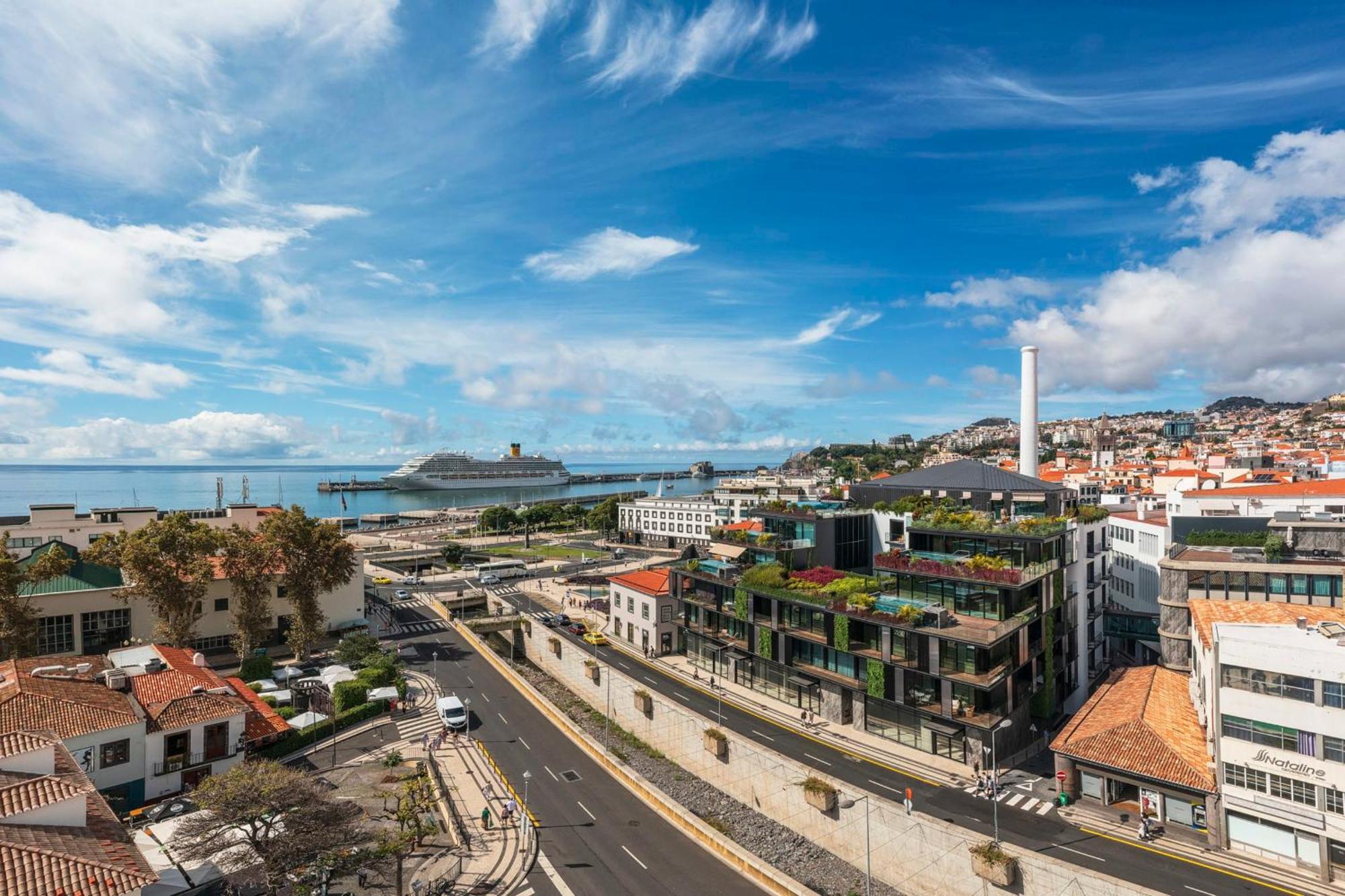 Apartment Savoy Insular Ii By An Island