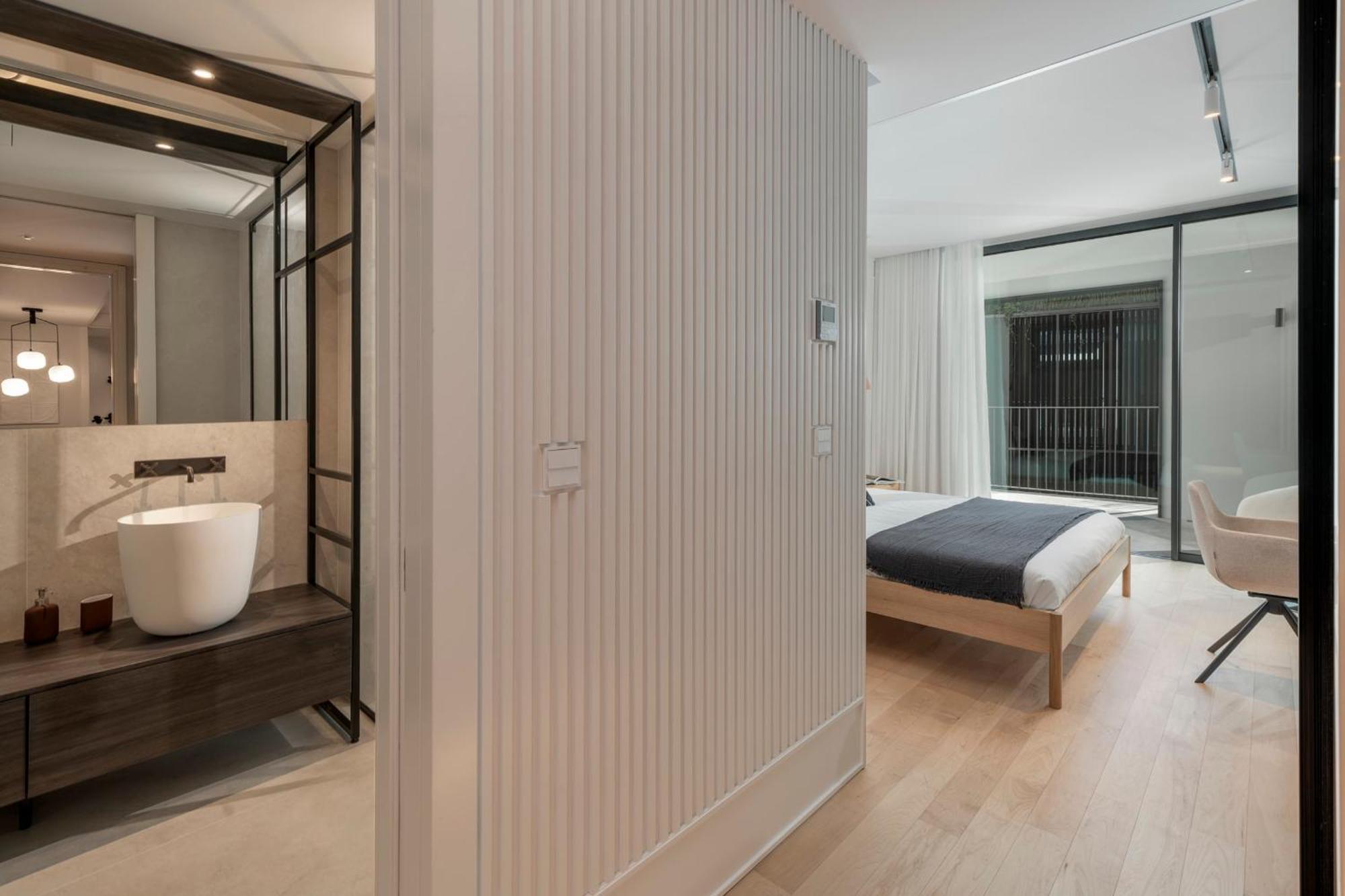 Savoy Insular Ii By An Island Apartment *