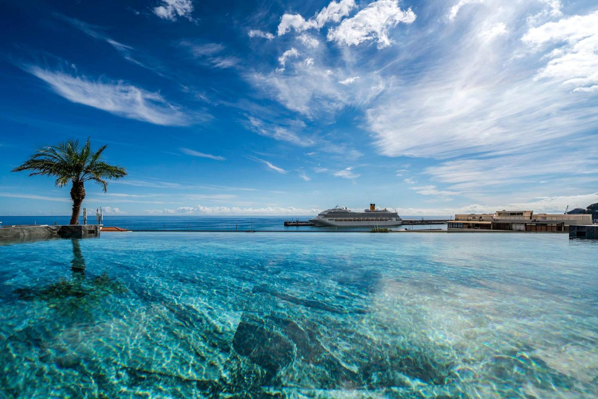 Apartment Savoy Insular Ii By An Island